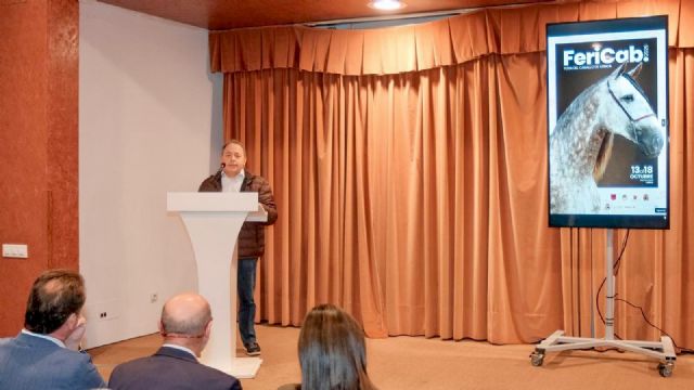 Lorca presume en SICAB de su legado ecuestre y convoca al sector a la celebración de FERICAB 2026