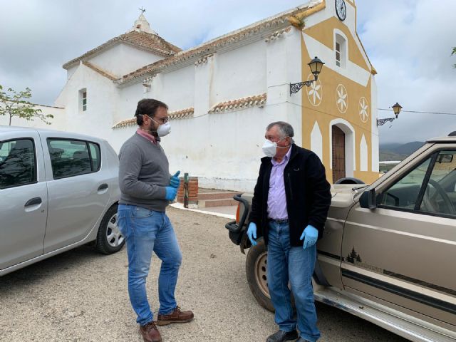 El alcalde visita las pedanías para conocer cómo viven los vecinos el confinamiento