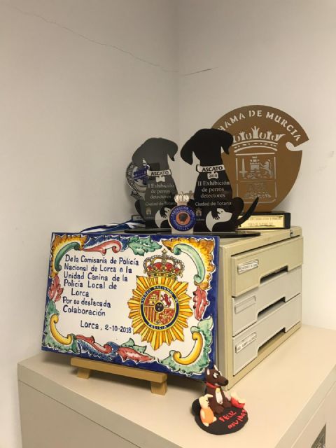 La Policía Local de Lorca despide con cariño a Dody, uno de los perros fundadores de la Unidad Canina del municipio