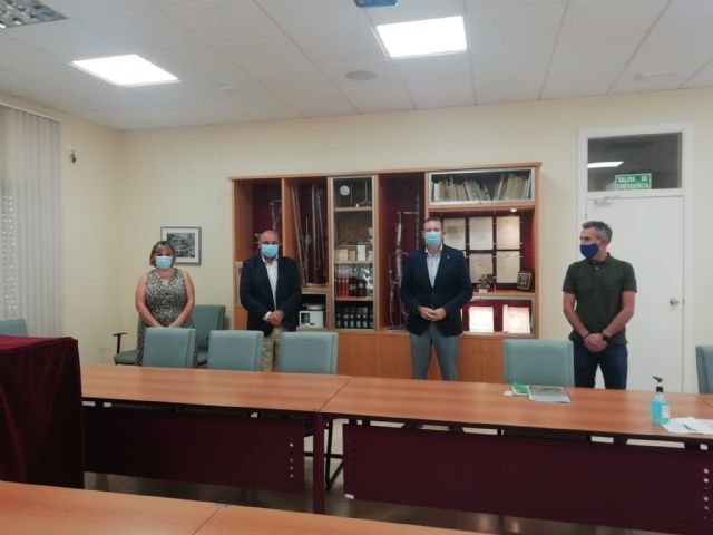 Los productores de aromáticas avanzan en su objetivo de convertir las Tierras Altas de Lorca en un referente del cultivo y la transformación del tomillo rojo