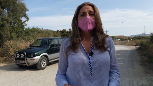 El PP propone adecuar dos caminos entre las carreteras del pantano y La Parroquia a través del lecho del río, siguiendo el modelo éxito del paso de La Velica