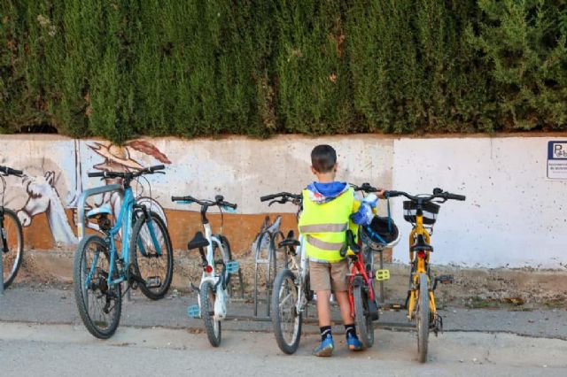 Regresa la campaña 'En bici al cole me divierto', dirigida a los escolares del municipio con el objetivo de concienciar sobre un menor uso del vehículo en nuestro día a día