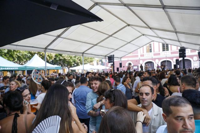 La Feria de septiembre supera las previsiones y abarrota plazas y calles del casco antiguo en el primer fin de semana de fiestas