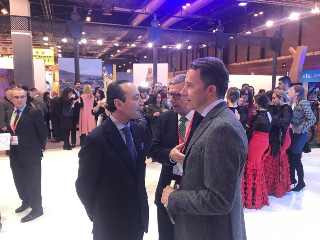 Los bordados y la pasión diferente de la Semana Santa lideran la promoción turística de Lorca para impulsar su declaración como Patrimonio de la Humanidad