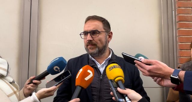 El alcalde de Lorca llevará al pleno una iniciativa para la aprobación definitiva de la ordenanza que regula la distancia de las granjas de porcino