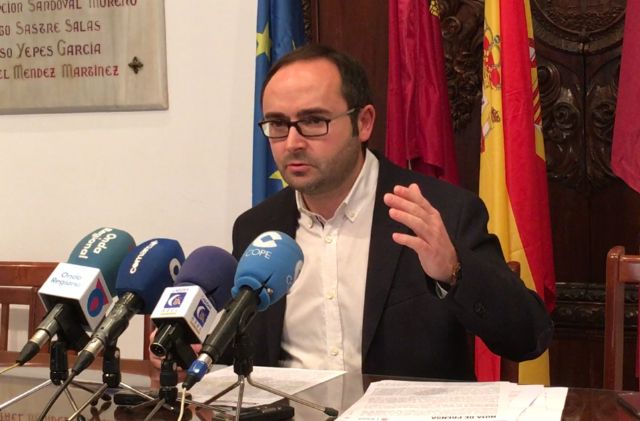 El PSOE denuncia el sobrecoste de más de un millón de euros en las obras del Auditorio de Lorca