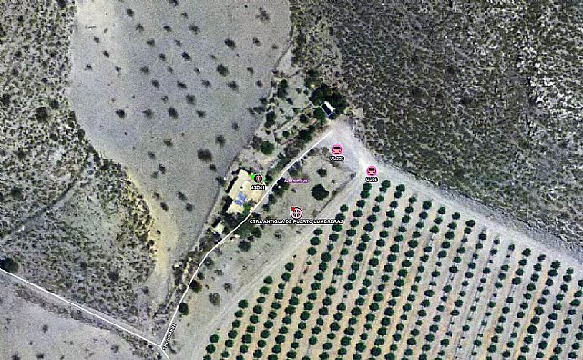 Tres heridos tras la deflagración de una botella de camping gas en Lorca