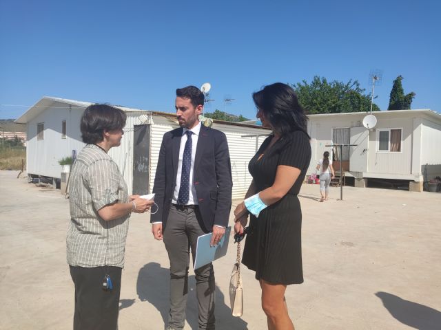 La Comunidad informa a las familias lorquinas que viven en infraviviendas de la compra inminente de 10 viviendas