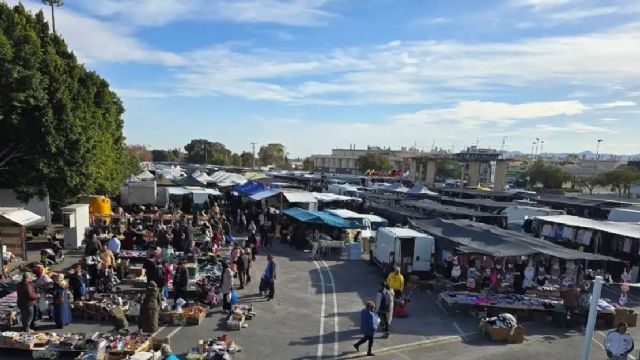 El PSOE denuncia la suspensión del mercado semanal de forma unilateral por parte del Ayuntamiento de Lorca