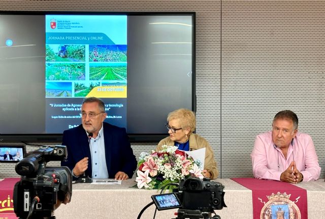 Agricultores y agentes destacados de la fruticultura ecológica se dan cita en Lorca para compartir las principales innovaciones tecnológicas y de IA aplicada