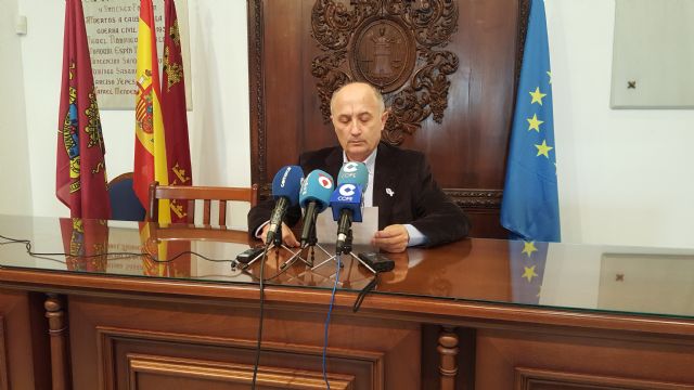 Antonio Meca pide que las 146 tribunas frente a presidencia sean gestionadas por las Cofradías de Semana Santa