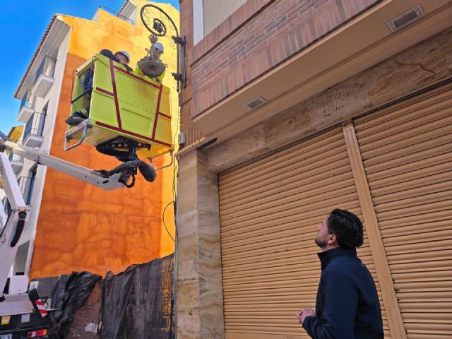 El Ayuntamiento de Lorca culmina la renovación integral del alumbrado en el casco histórico con 156 nuevas luminarias LED y un ahorro energético del 75 %
