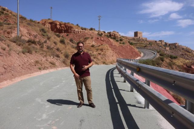 Este jueves se reabrirá al tráfico la carretera de acceso al Castillo una vez finalizados los trabajos de estabilización del talud y de reconstrucción de la vía dañada por las lluvias