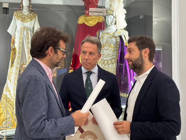 El Paso Blanco presenta el III Congreso Nacional de Armaos y Agrupaciones Romanas, que reunirá en Lorca a agrupaciones de toda Espa&ntilde;a
