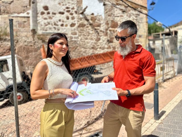 La 'Plaza de la Roca' permitirá poner en valor la fachada de San Patricio y la muralla medieval gracias a la creación de una zona verde