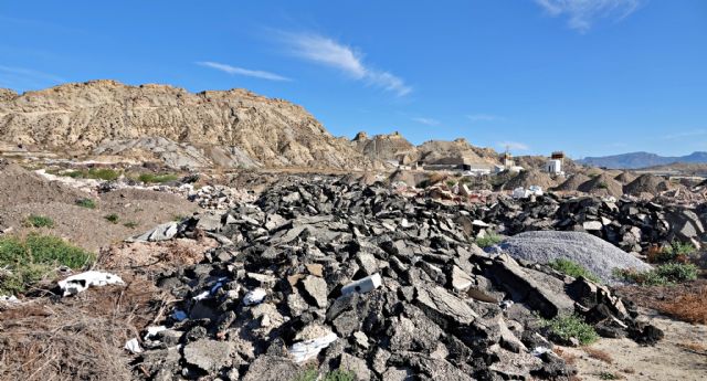 La izquierda culpa a los bancos de la mayoría de las ocupaciones de viviendas en Lorca