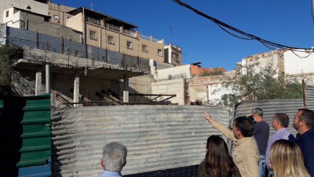 El PP denuncia que el alcalde del PSOE presenta como 'logro' haber hecho sólo un tercio de las obras en El Portijico