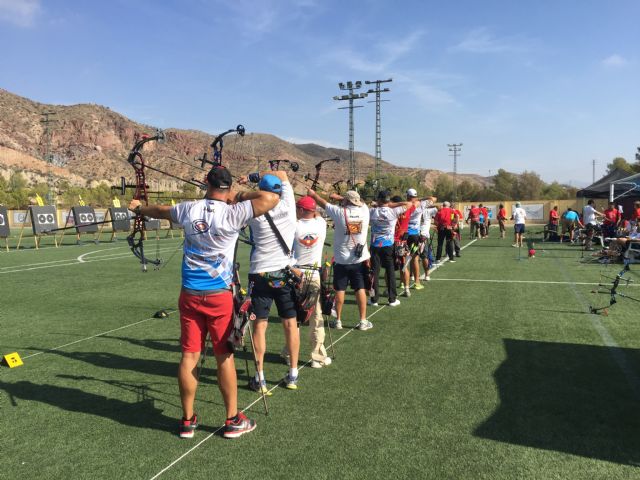 El VII Trofeo de Tiro con Arco de los Juegos del Guadalentín reúne a 54 arqueros