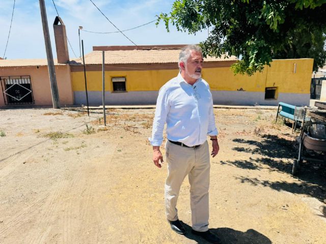El Cantal, en Garrobillo, contará con un nuevo parque infantil y zonas para la convivencia vecinal tras una inversión cercana a los 45.000 euros