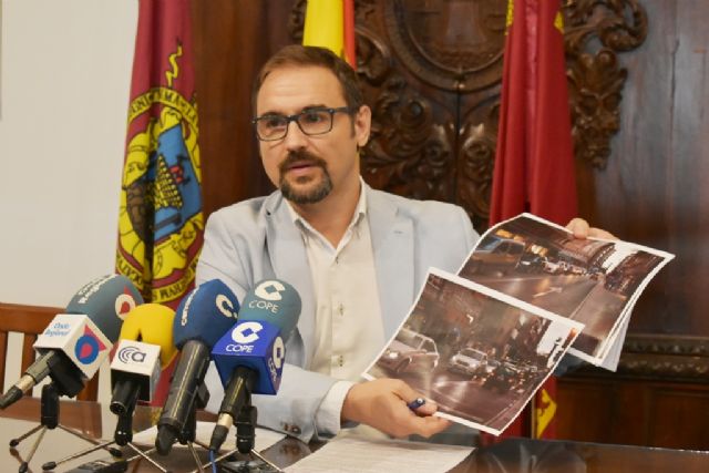 El PSOE solicita que los dos carriles de la Avenida Juan Carlos I sean de sentido único como medida para aliviar los continuos atascos