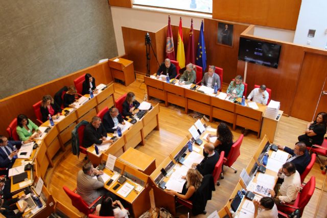 El Pleno Municipal rechaza los planes del Ejecutivo central para cerrar el cuartel de la Guardia Civil de Zarcilla de Ramos
