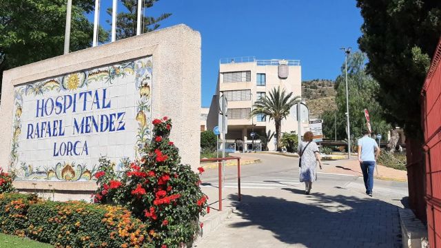 El PSOE exige a Fulgencio Gil que rompa su silencio ante el 'escándalo de las prótesis caducadas' y aclare cuántos lorquinos estarían afectados