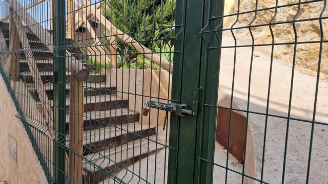 El PSOE denuncia que el PP y VOX mantienen cerrado el Mirador del Cabezo de las Palas y convierte una inversión pública en una obra de escaparate