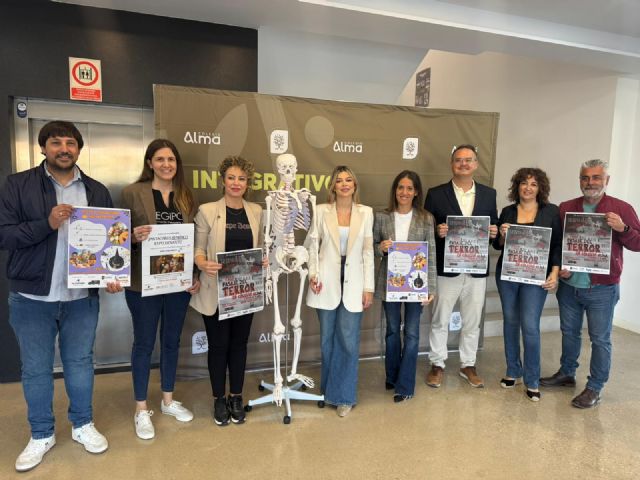 Lorca acoge una nueva iniciativa benéfica con motivo de Halloween con talleres, manualidades y pasajes del terror