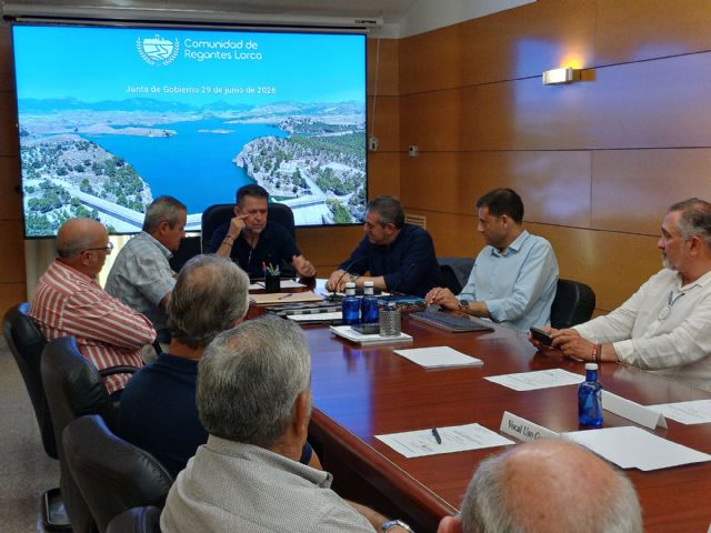 El consejero de Agua aborda con la Comunidad de Regantes de Lorca los principales retos hídricos y de modernización del sector
