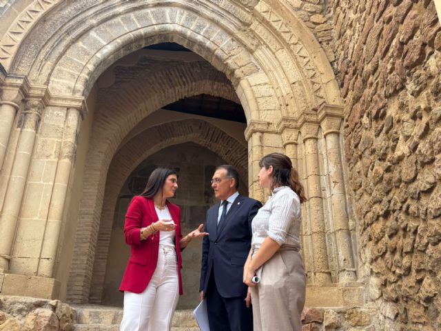 Finaliza la actuación de emergencia en el Porche de San Antonio para avanzar en la restauración de la pintura de San Ginés