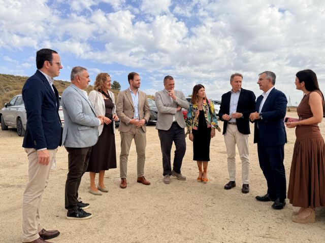 El alcalde destaca que la puesta en marcha de la planta 'Lorca Solar' constituye un paso decisivo para situar a la ciudad como referencia europa en energía limpia