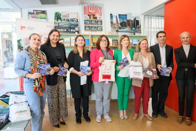 El Ayuntamiento de Lorca activa un 'espacio de lectura' para prestar apoyo a los 'cuidadores' que asisten a personas dependientes o con necesidades especiales