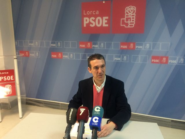 El PSOE denuncia el continuo cierre de servicios esenciales en Lorca