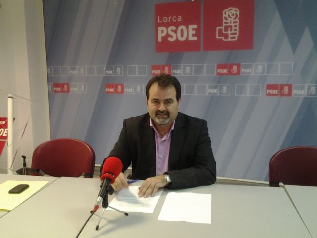 Antonio Navarro: 'De los 15 millones de euros del Plan de Vivienda, no se ha destinado ni un euro a los damnificados por los terremotos'