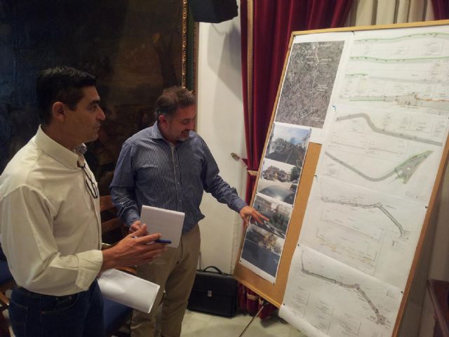 El Ayuntamiento de Lorca empieza en dos semanas por el Camino del Puente del Chavo la mejora de la D7, en la que invertirá casi 1 millón de euros