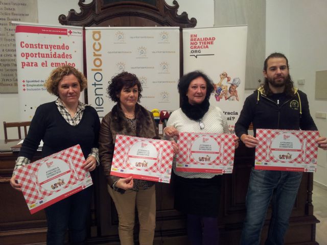 Ayuntamiento de Lorca, Hostelor y Cruz Roja colaboran en la Lucha contra la Discriminación Laboral a través de la campaña 'En realidad no tiene gracia'