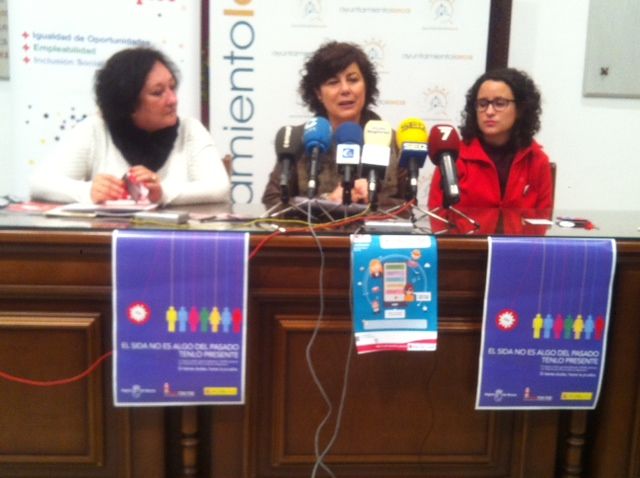La Concejalía de Sanidad del Ayuntamiento de Lorca y Cruz Roja Juventud repartirán mañana en la Alameda de la Constitución información y preservativos contra el SIDA