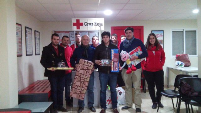 Ciudadanos (C´s) Lorca colabora con Cruz Roja en la campaña navideña de recogida de juguetes