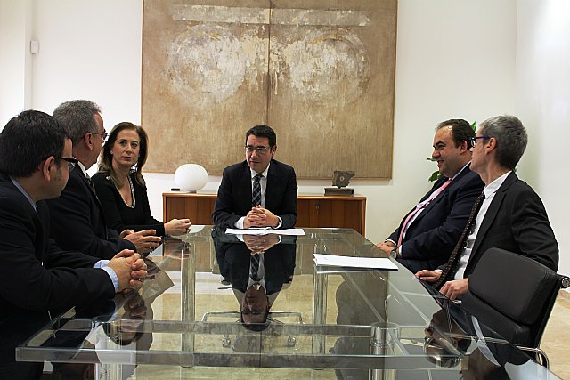 La Cámara de Comercio de Lorca colaborará con el SEF en la difusión de incentivos a la contratación y el diseño de acciones formativas