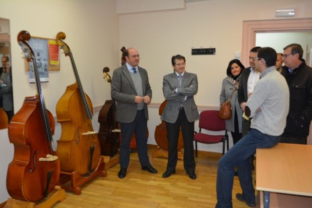 Educación desarrolla en el Conservatorio de Música de Lorca una nueva edición del programa de iniciación temprana al violín