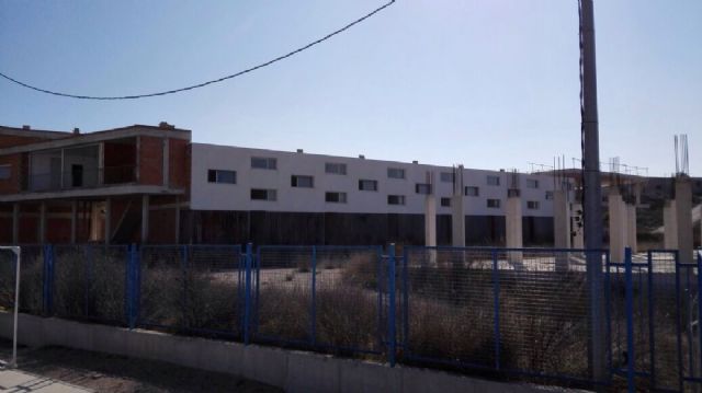 Ciudadanos Lorca pide una solución para la promoción de viviendas de Suvilor en La Paca
