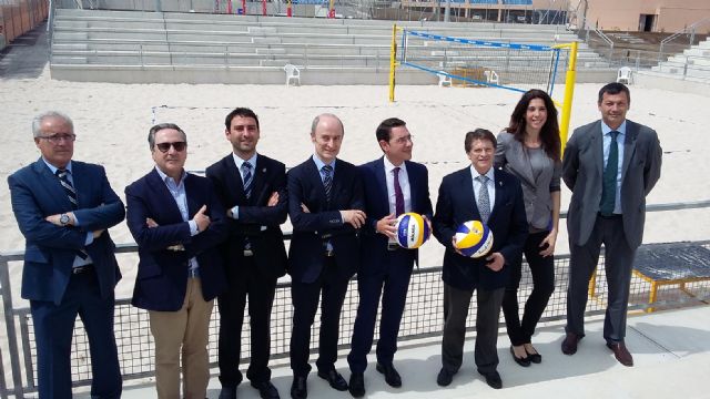 El Alcalde de Lorca y el Consejero de Presidencia inauguran el Centro de Tecnificación Deportiva de Voley-Playa como sede de la selección española