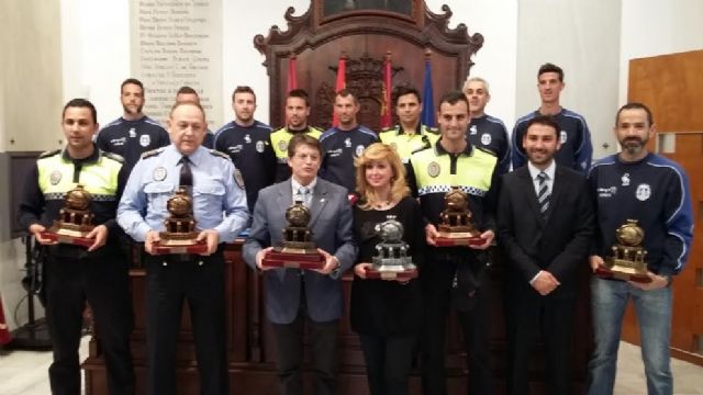 El Alcalde de Lorca recibe a los 12 agentes municipales que han participado en el XXIII Campeonato Nacional de Policías Locales Alcazaba 2015
