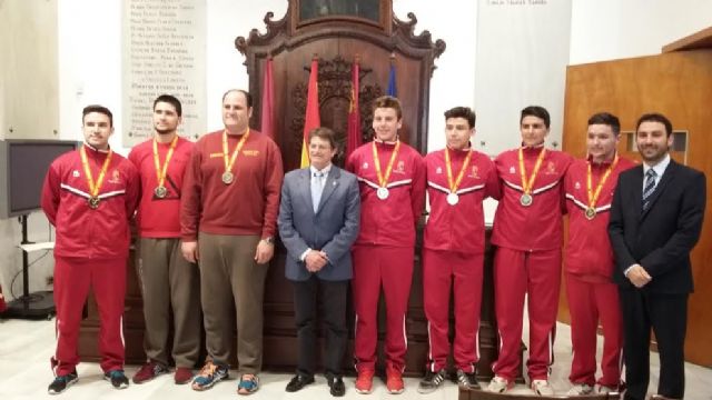 El Alcalde felicita a los lorquinos participantes en el campeonato de España de selecciones autónomicas de voleibol