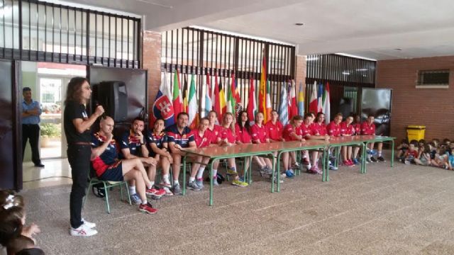 El Complejo Deportivo Felipe VI acoge un partido amistoso entre la selección española femenina de voleibol y la selección dominicana