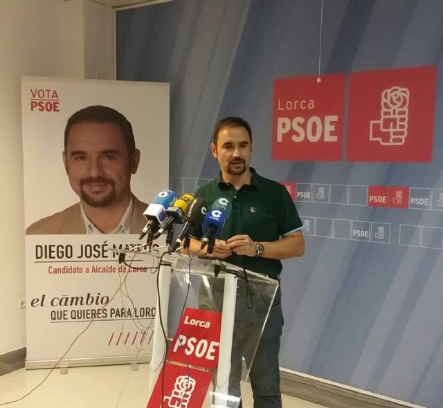 El PSOE insiste en que 'Lorca no puede tener un Alcalde con dedicación a tiempo parcial'