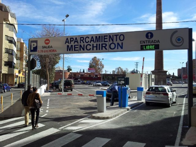 Las 250 plazas del parking de la Alameda de Menchirón se pueden utilizar gratuitamente hasta el 24 de agosto gracias a un acuerdo entre Poncemar y el Ayuntamiento