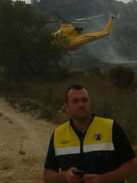 Estabilizado un incendio de 5,4 hectáreas forestales en la pedanía lorquina Zarcilla de Ramos