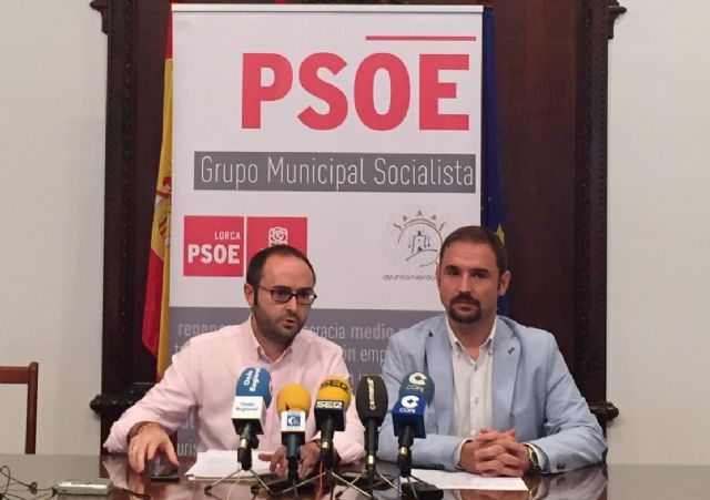 El PSOE de Lorca denuncia el 'subidón' del 10% en el recibo de la contribución y del 15% en las licencias de obra