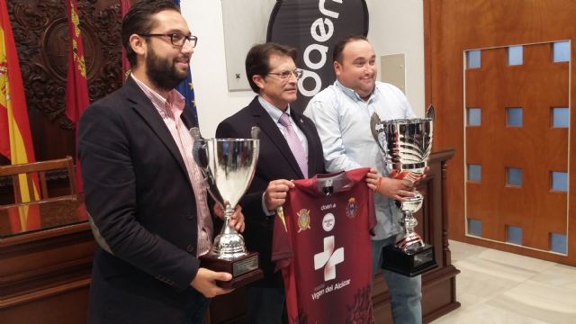 El Alcalde recibe al Lorca Deportiva para felicitarle por su victoria en la Copa Federación